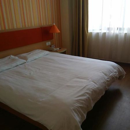 Home Inn Jiaxing Esterno foto